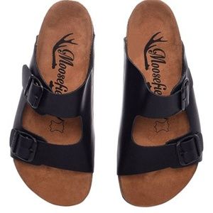 Moosefield Black Matte Two-Strap Leather Sandal